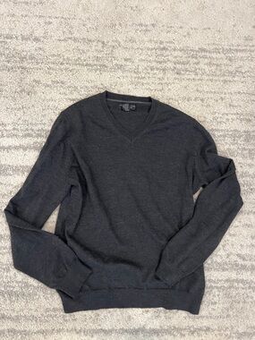 Bloomingdale's Men's Dark Charcoal V-Neck Sweater